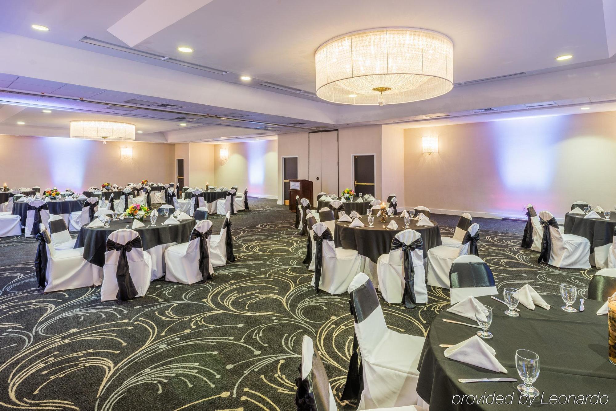 The Armon & Conference Center Hotel Stamford
