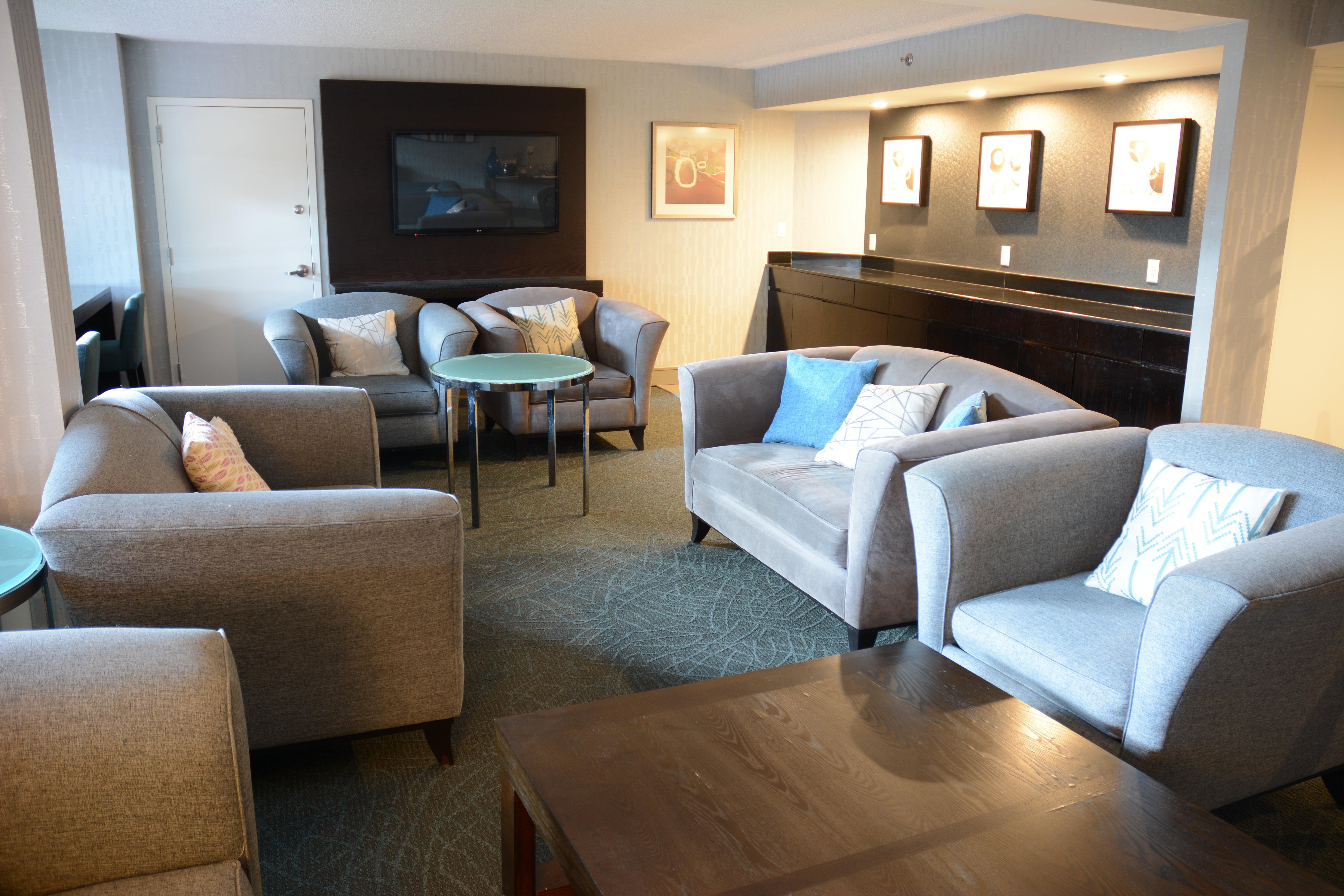 The Armon & Conference Center Hotel
