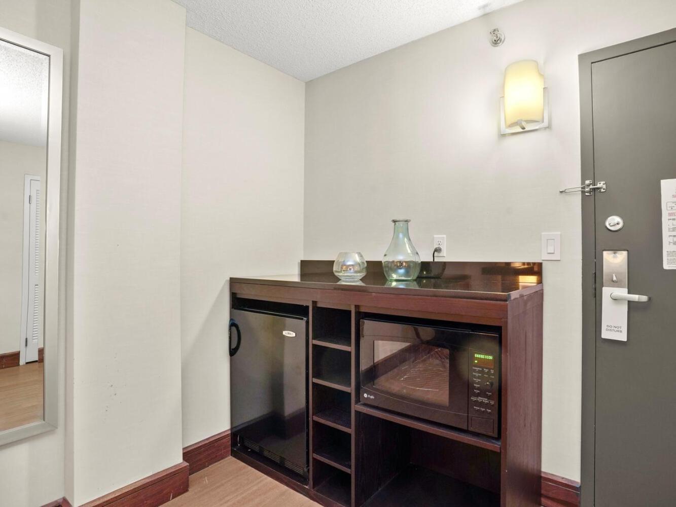The Armon & Conference Center 4* Stamford
