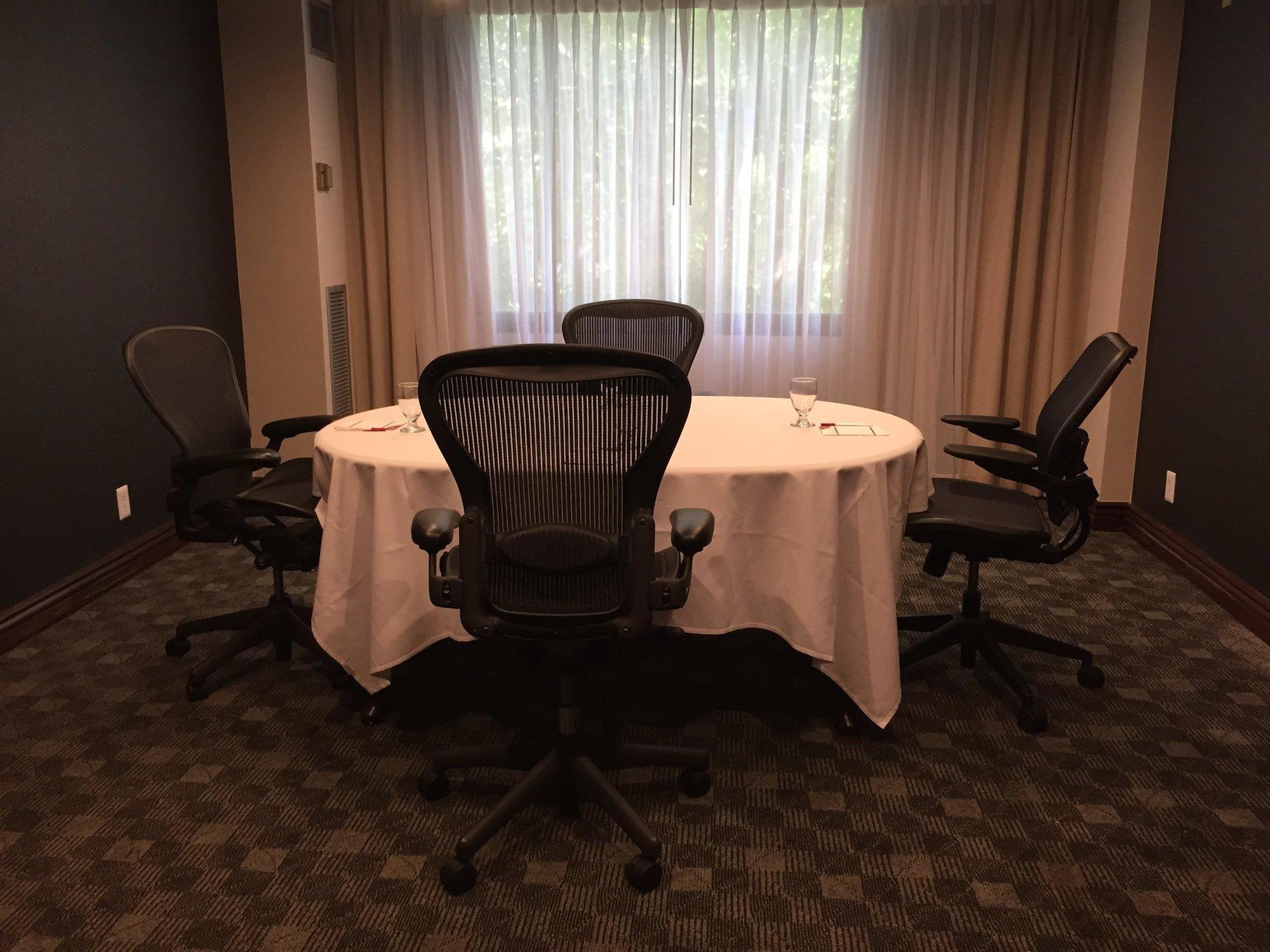 The Armon & Conference Center Hotel